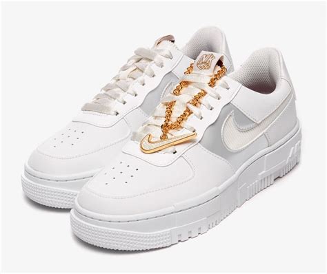 nike air force 1 gold anhänger|Nike Air Force 1 women's.